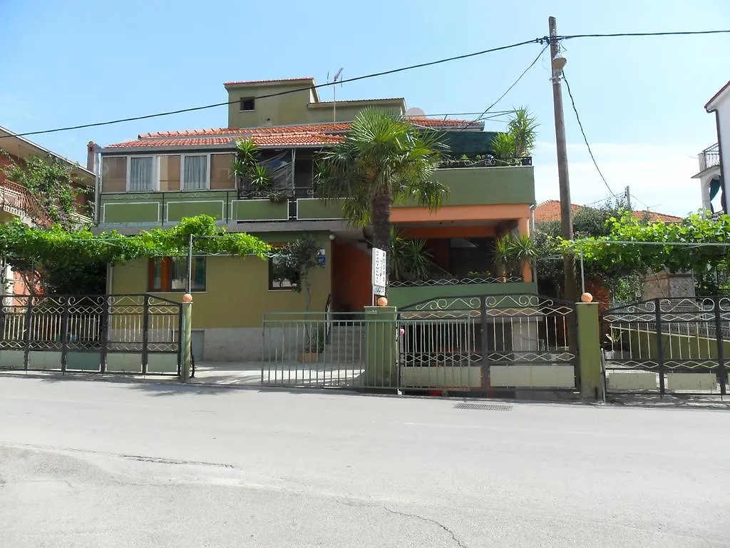 Apartmani Yucca Trogir 3*,  Croatie